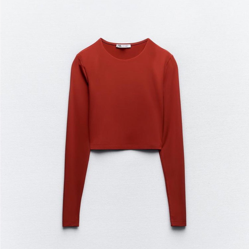 Zara NWT red cropped long sleeve